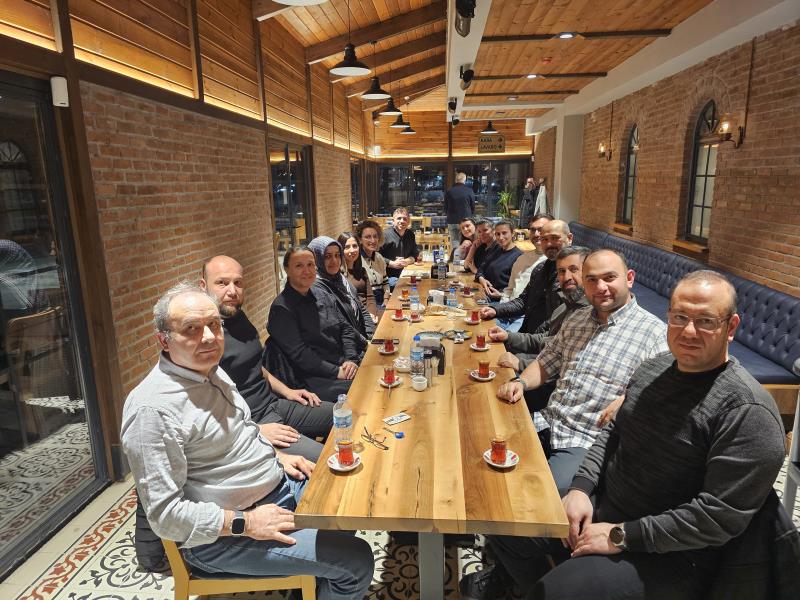 Yüksekokulumuz Akademik ve İdari Personeli İftar Yemeğinde Buluştu